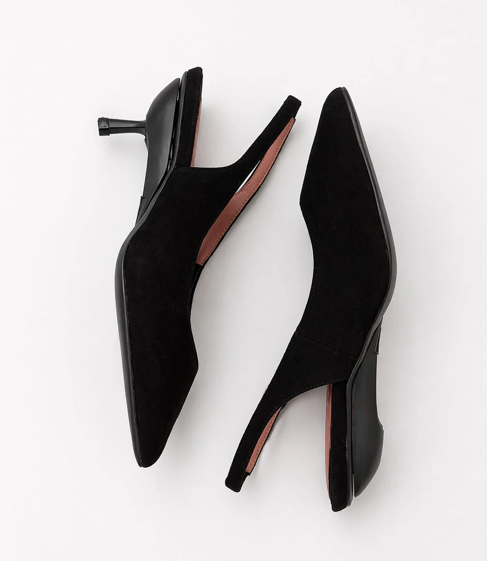 Valentina Pumps in Black Suede